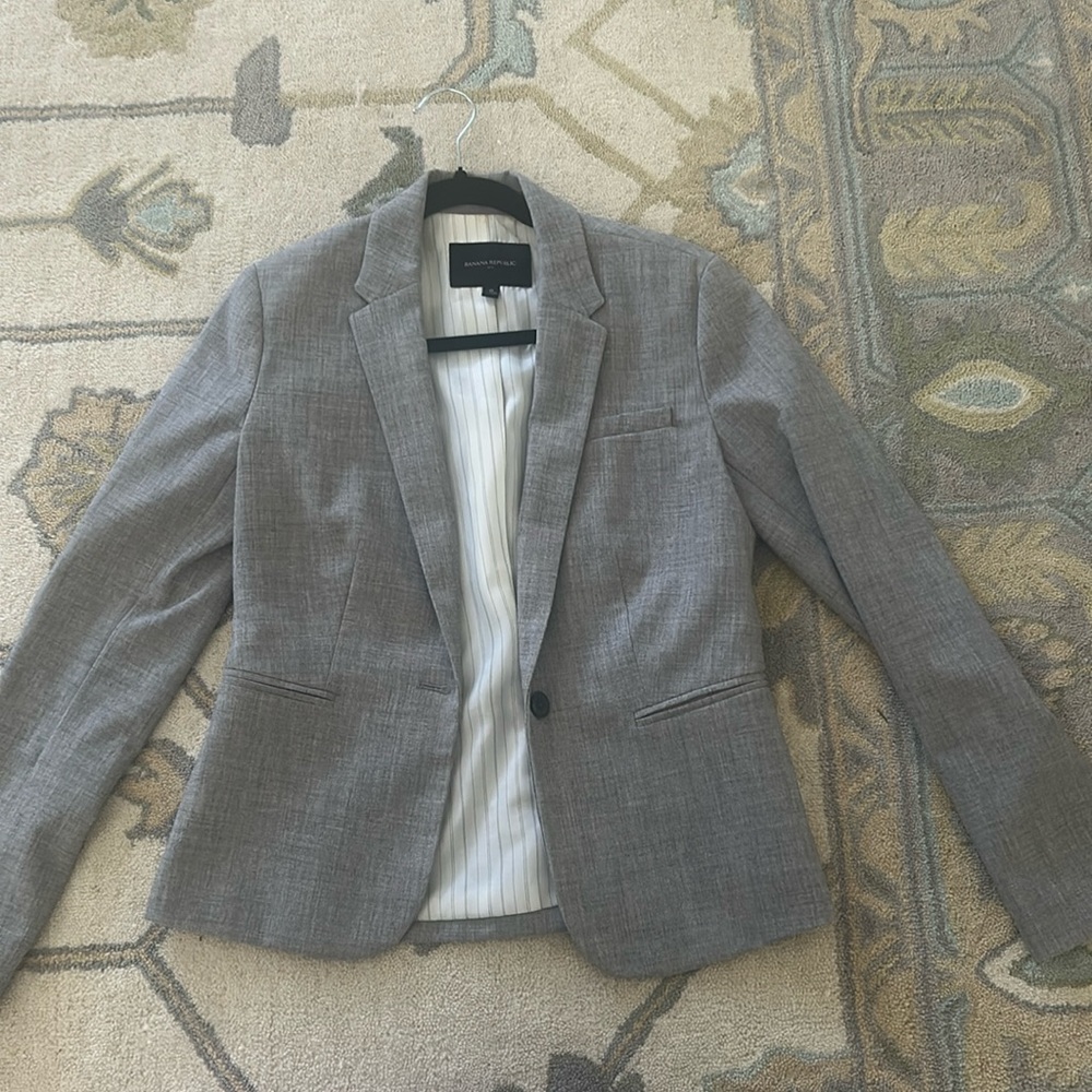 Banana Republic Gray Blazer size 0 - excellent condition